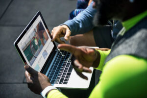 Site profissional para pequenas empresas: o que realmente faz diferença na hora de atrair clientes